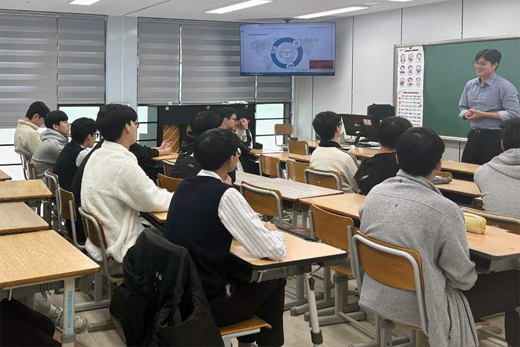 충북지사, 운호고등학교 학생 대상 중고등 교육기부 프로그램 실시(10.18) 이미지